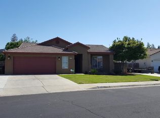 1573 E Willow Ridge Ave, Reedley, CA 93654
