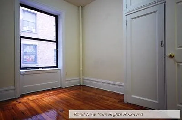 Rented by Bond New York | media 27