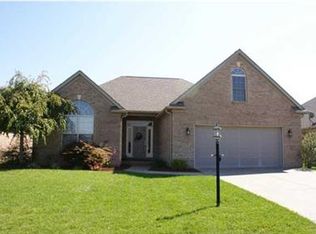 2824 Laura Lynn Ln, Newburgh, IN 47630