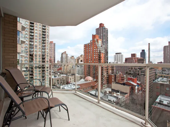 300 East 74th Street image 1 of 15