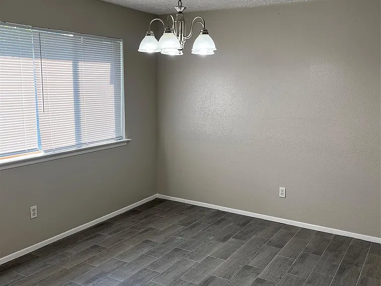 1930 Lazy Ln — Photo 8