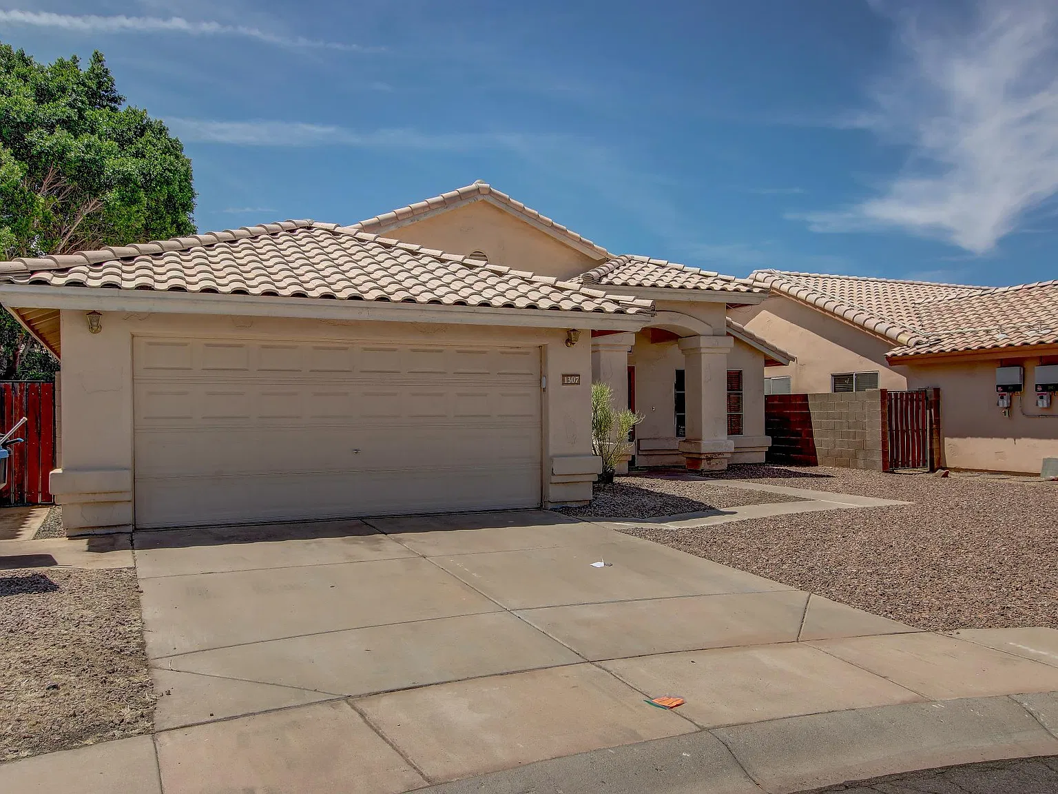 4 bed, 1833 sqft, $2,400 — Photo 4