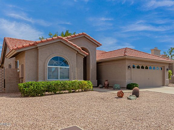 2nd image of 10705 E BELLFLOWER Drive