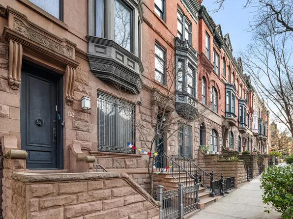 138 Manhattan Avenue HOUSE image 19 of 20