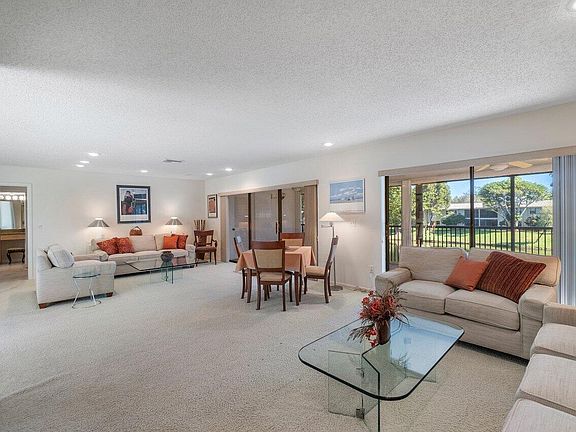 5th image of 34 Westgate Ln #D