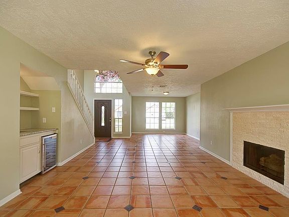 5th image of 710 Bayou Bend Dr