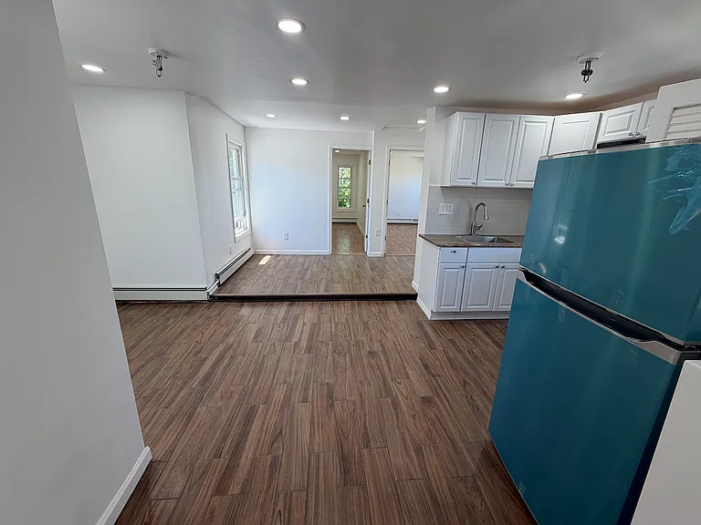 2541 Bouck Ave #2 — Photo 6