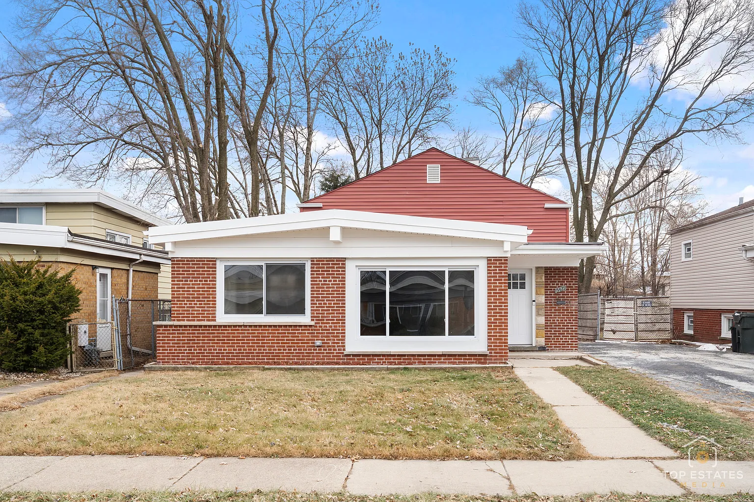 15429 Ellis Ave photo 1