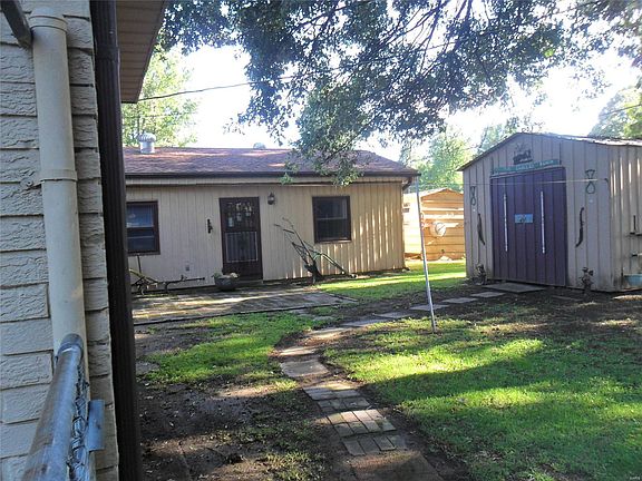 2nd image of 160 Saint Matthew Ln
