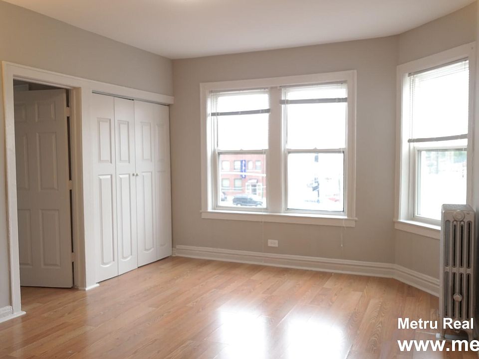 1st image of 3943 W Diversey Ave APT 216