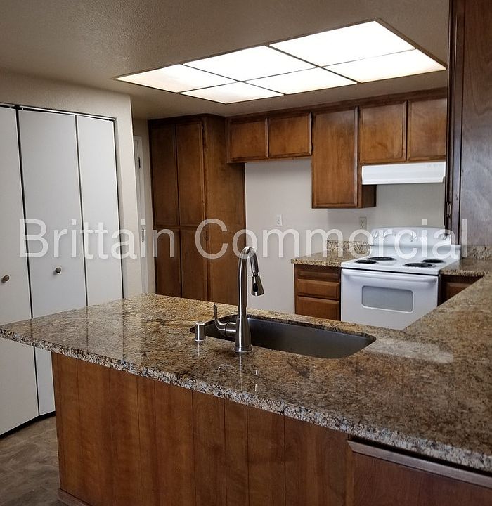 1st image of 2423 Camino Garden Way