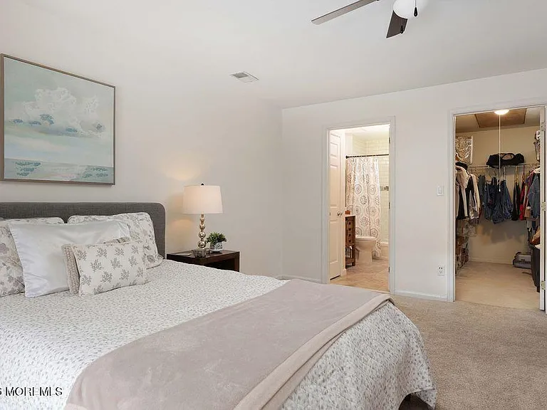 1015 Wedgewood Cir #1015 — Photo 13