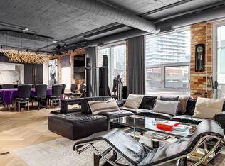 113 Dupont St #201, Toronto, ON M5R1V4
