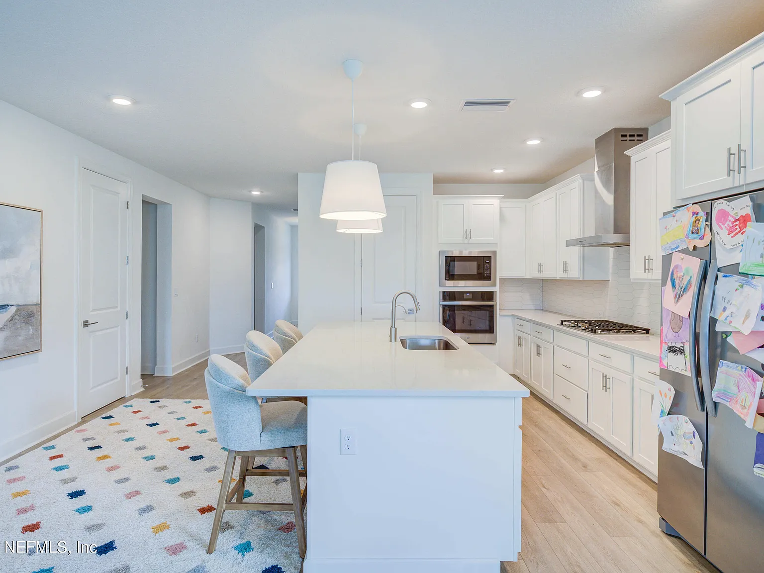3 bed, 2.5 bath, 2300 sqft, $3,250 — Photo 4