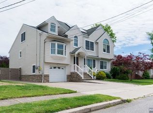 324 Congress St, Saddle Brook, NJ 07663