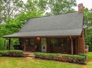 410 Whiskey Still Dr, Cleveland, GA 30528