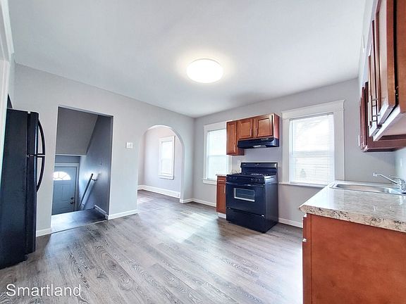 5th image of 1403 Francis Ct