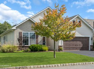 107 Eagle Ridge Cir, Lakewood, NJ 08701