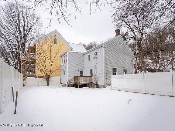 5th image of 104 W Pierpont Street
