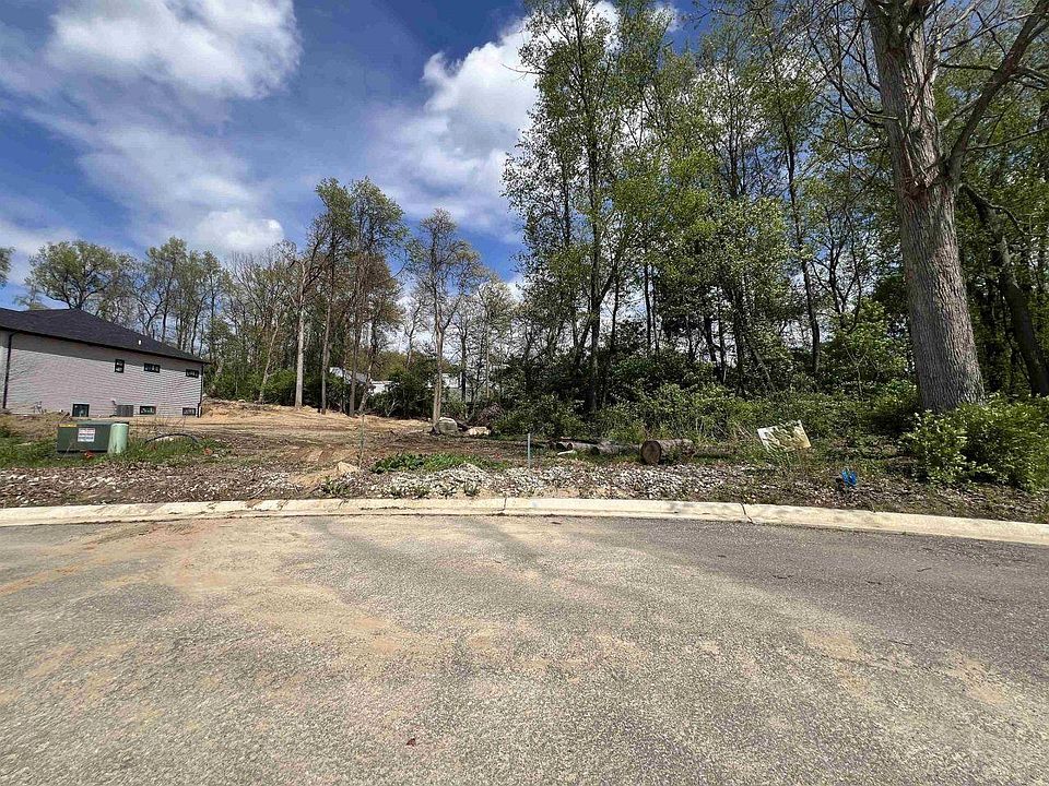 1st image of 53452 Spring Blossom Ct