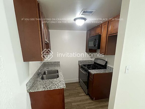 3rd image of 4915 Douvan Ct Unit 24915