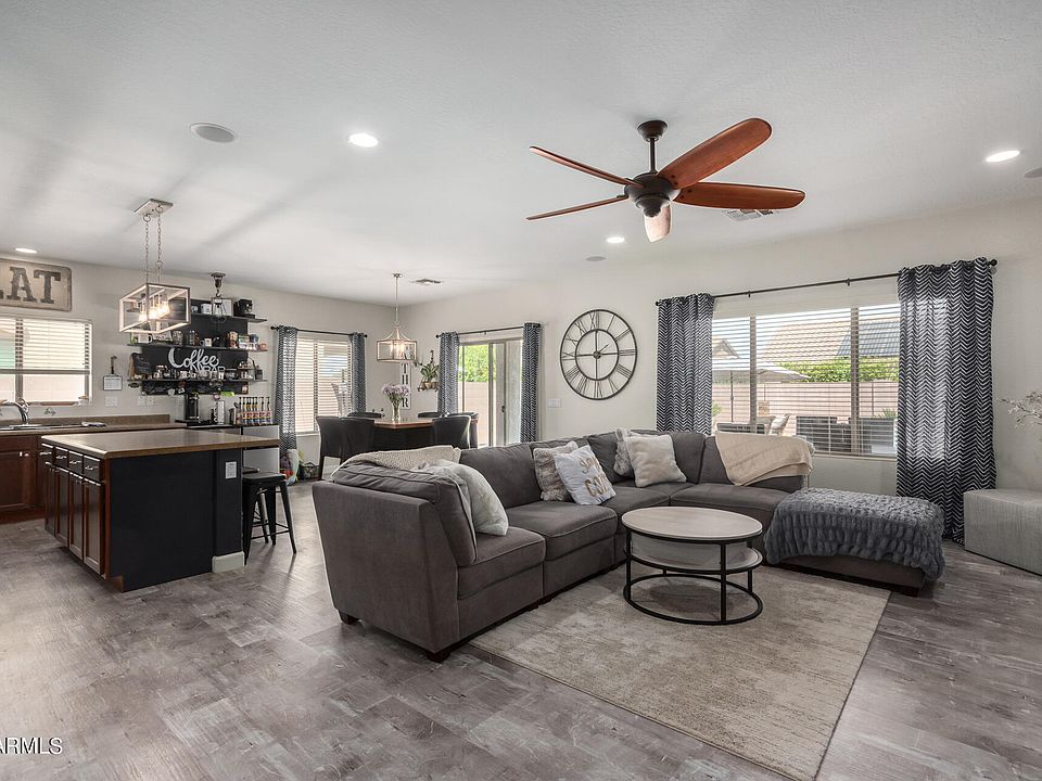 1st image of 11595 N 165TH Avenue
