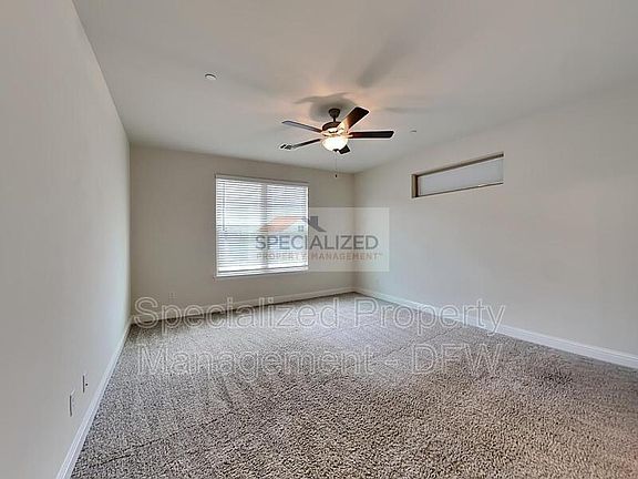 5th image of 1885 Melinda Ln