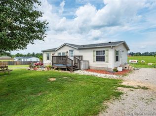 1753 E Cutshall Rd, Scottsburg, IN 47170