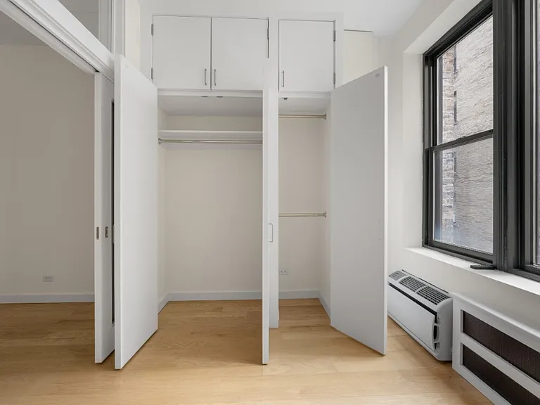 308 W 82nd St #9B — Photo 4
