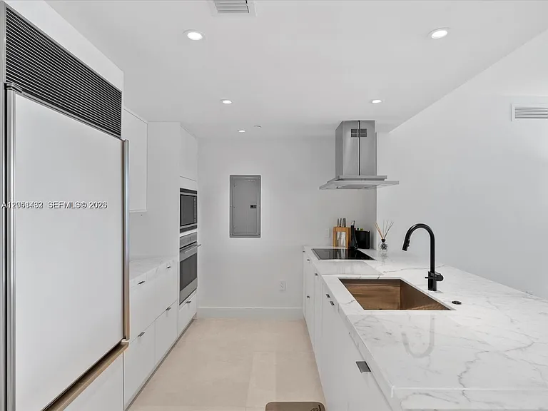 495 Brickell Ave #2305 — Photo 5