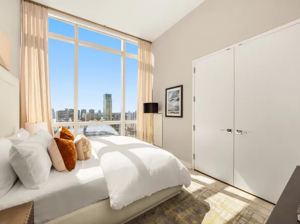 400 Park Avenue South 26C image 10 of 11