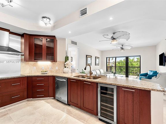 5th image of 2501 N Ocean Blvd APT 452