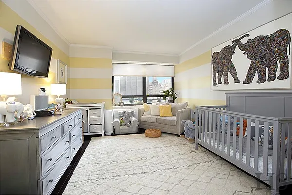 Sold by R New York | media 11