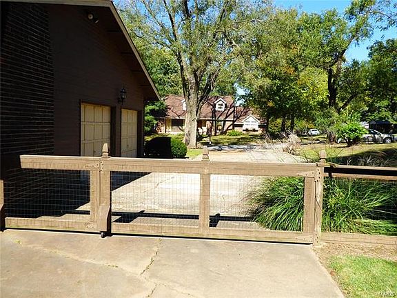 4th image of 4936 Meuse Dr