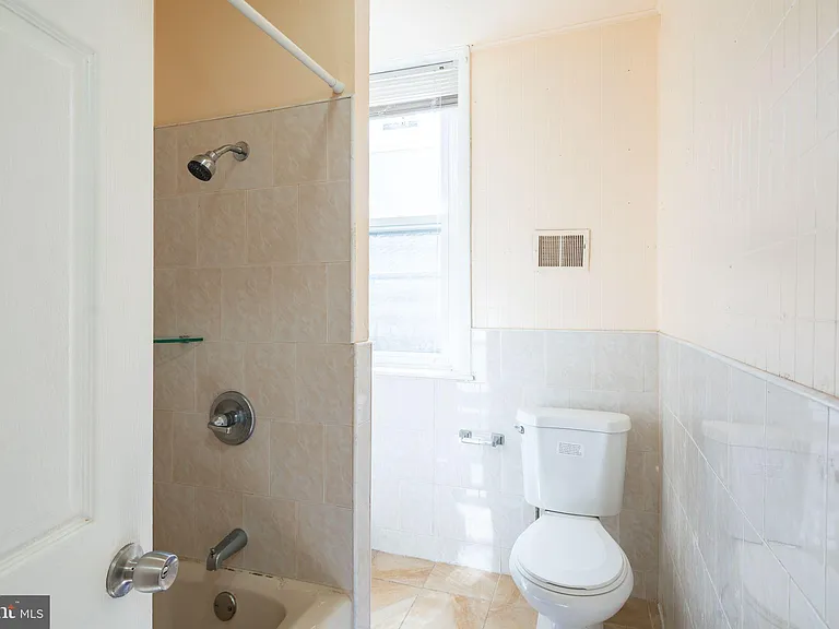 3118 Haverford Ave — Photo 7