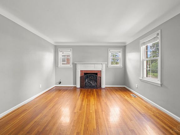4th image of 3813 Oleary Ave