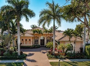2705 Olde Cypress Dr, Naples, FL 34119
