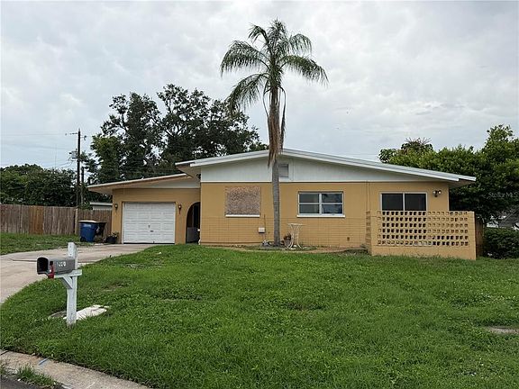3rd image of 1330 Emily Ct