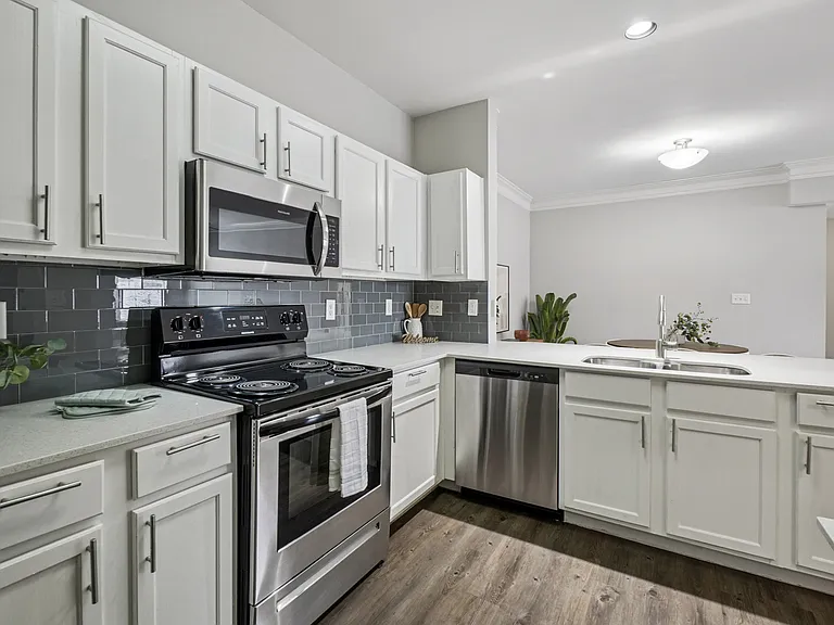 Northpoint Villas — Photo 23