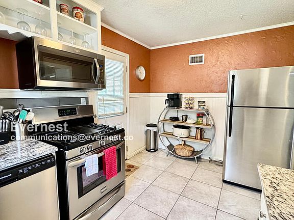 4th image of 2547 S Pittsburg Ave