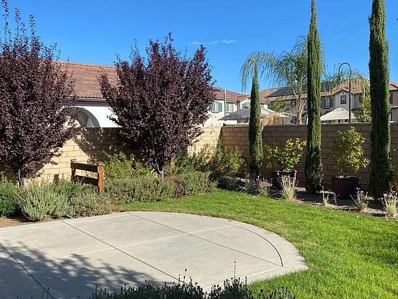 4th image of 24164 Verin St