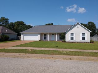 205 Forest Pointe Dr, Jackson, TN 38305
