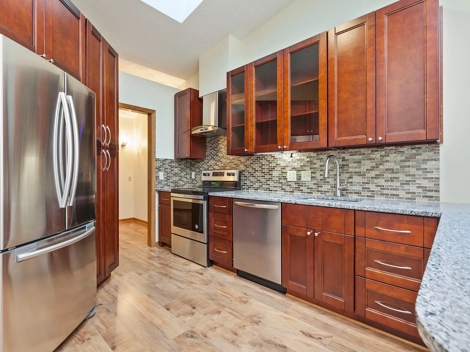 2 bed, 1787 sqft, $2,850 — Photo 4