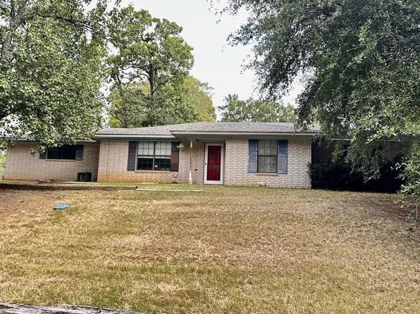 421 Middleton St, Palestine, TX 75803