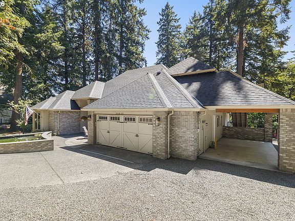 3rd image of 30845 SW Rogue Ct