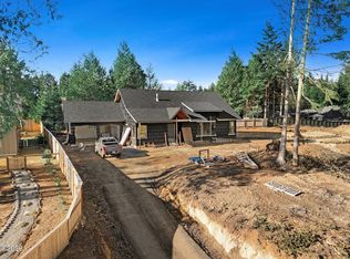 940 SW Dolores Dr, Waldport, OR 97394