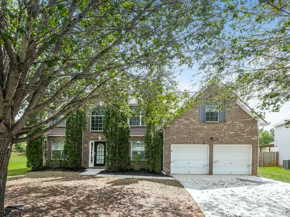 572 Gonzaga Cir, Hampton, GA 30228