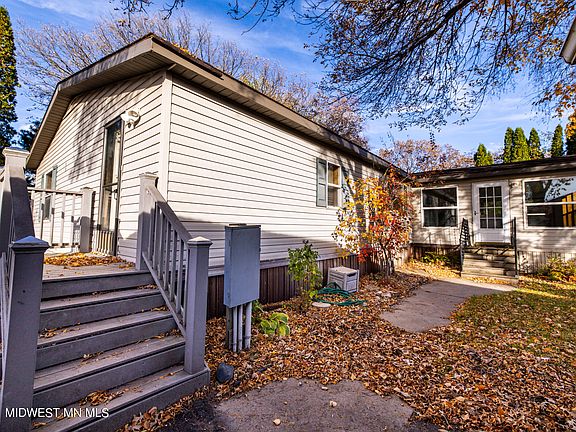 3rd image of 24882 N Wall Lake Dr