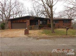 4 Bluebird Ln, Fenton, MO