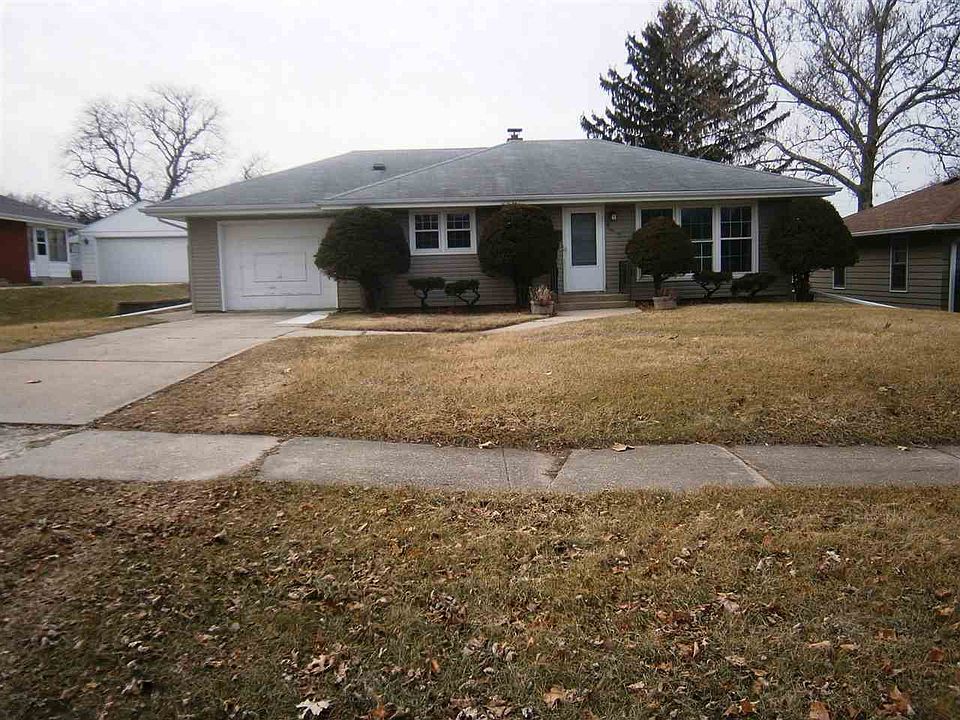 1st image of 915 Blenheim Dr